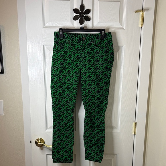 J. Crew Green and Black Bow Patterned Corduroy Ankle Jeans Size 26 - Picture 1 of 8